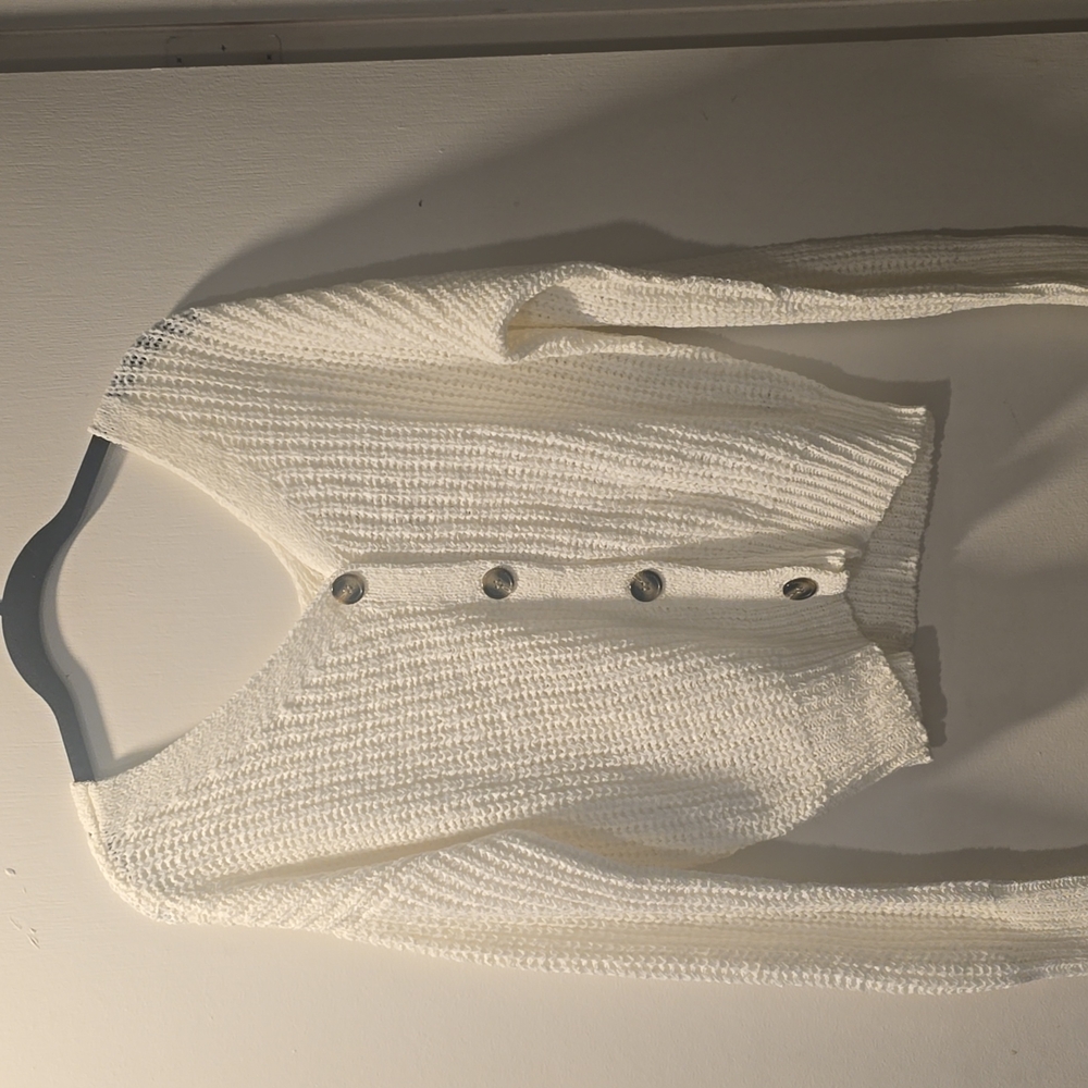 White knit sweater
